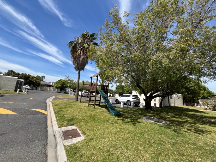 2 Bedroom Property for Sale in Table View Western Cape